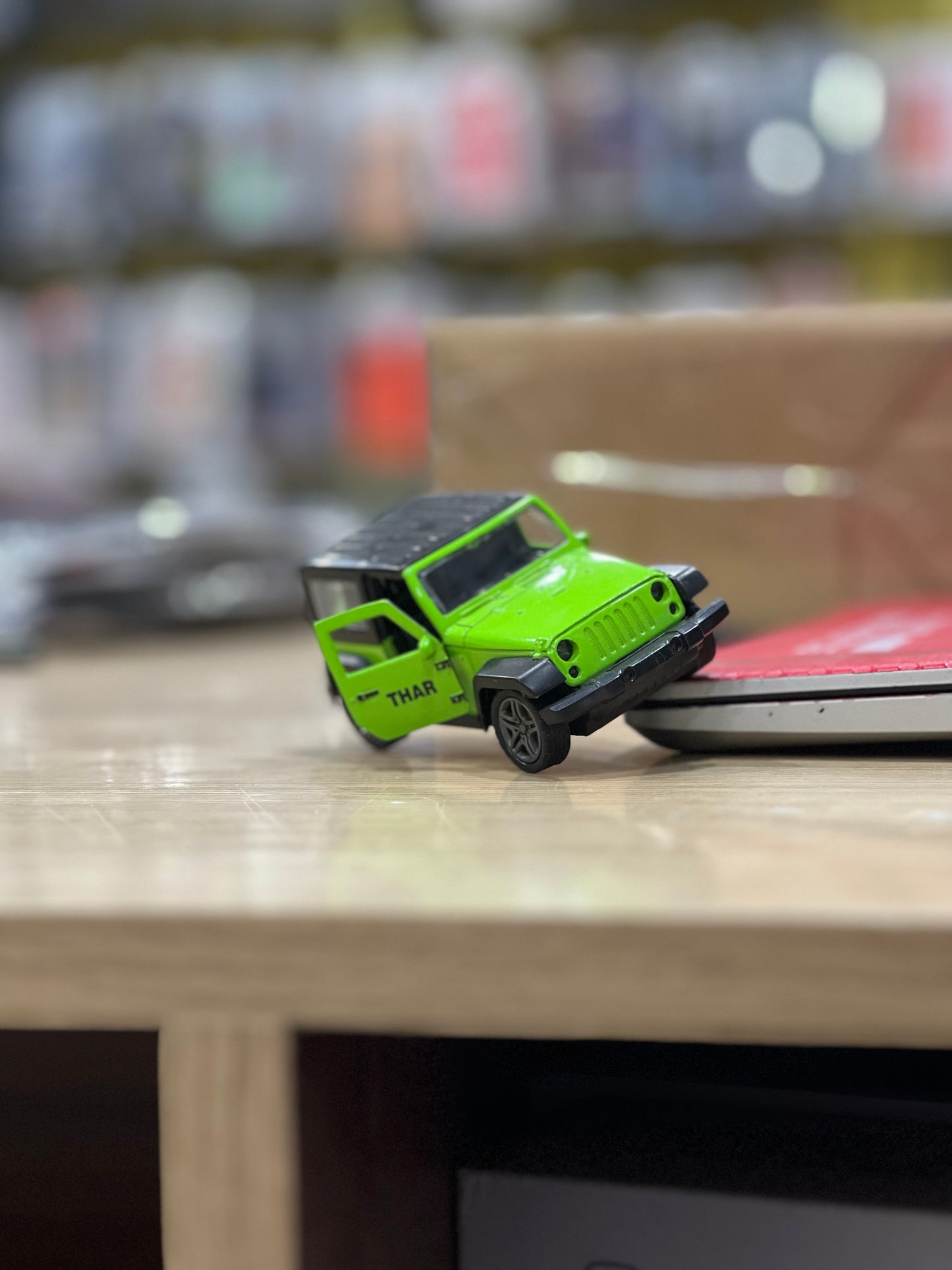 Mahindra Thar 1:43 Scale Diecast Model – Metal Body with Opening Doors