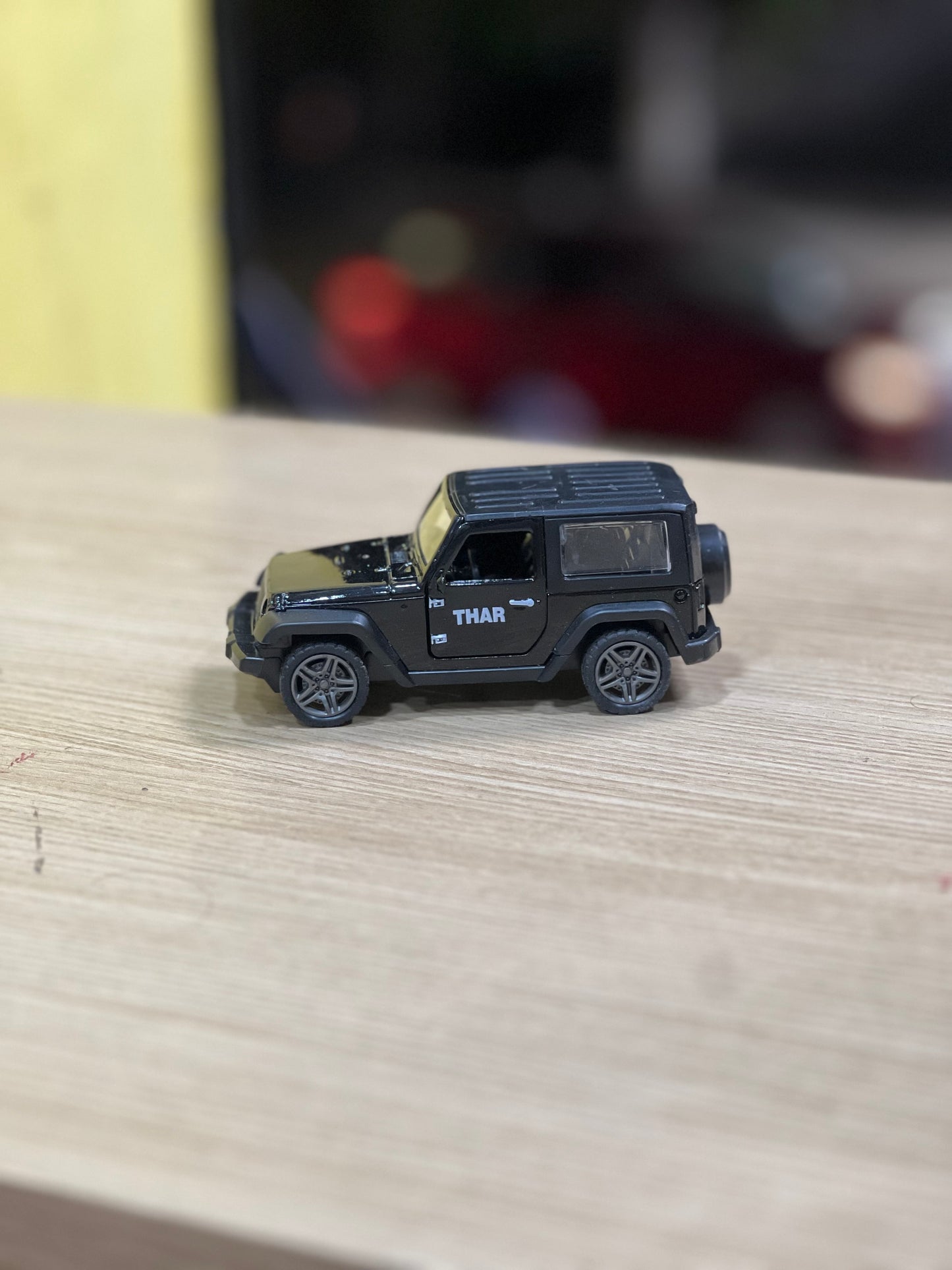 Mahindra Thar 1:43 Scale Diecast Model – Metal Body with Opening Doors