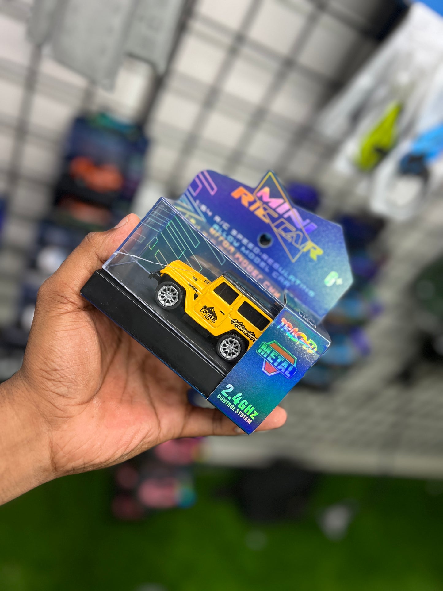 1967 Toyota Land Cruiser Mini Diecast RC Car | Remote & App Control, 3 Speed Mode