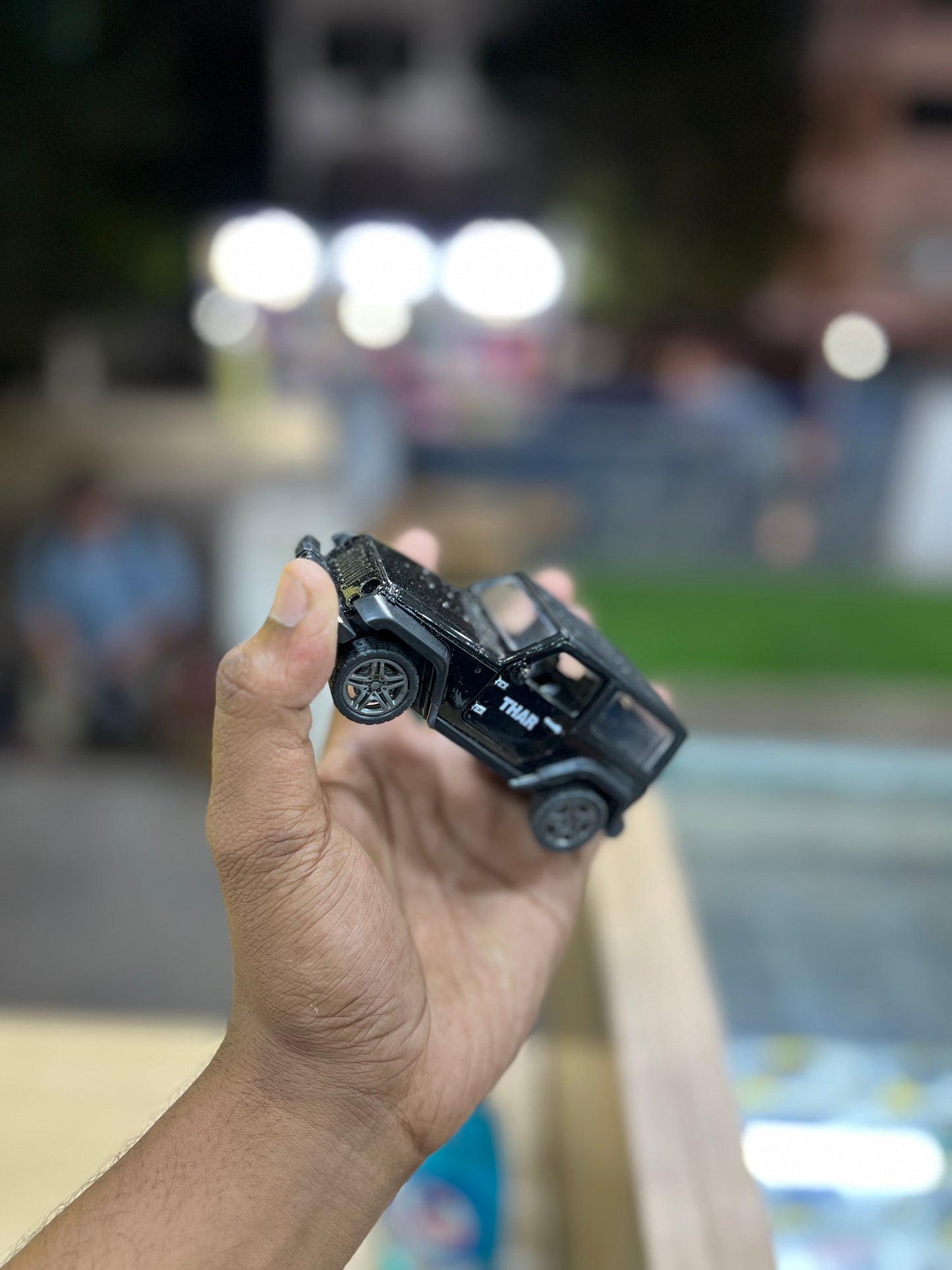 Mahindra Thar 1:43 Scale Diecast Model – Metal Body with Opening Doors