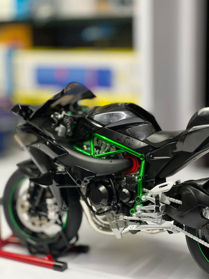 1:6 Scale Kawasaki Ninja H2R Diecast Motorcycle | Sound, Lights & Rechargeable Model