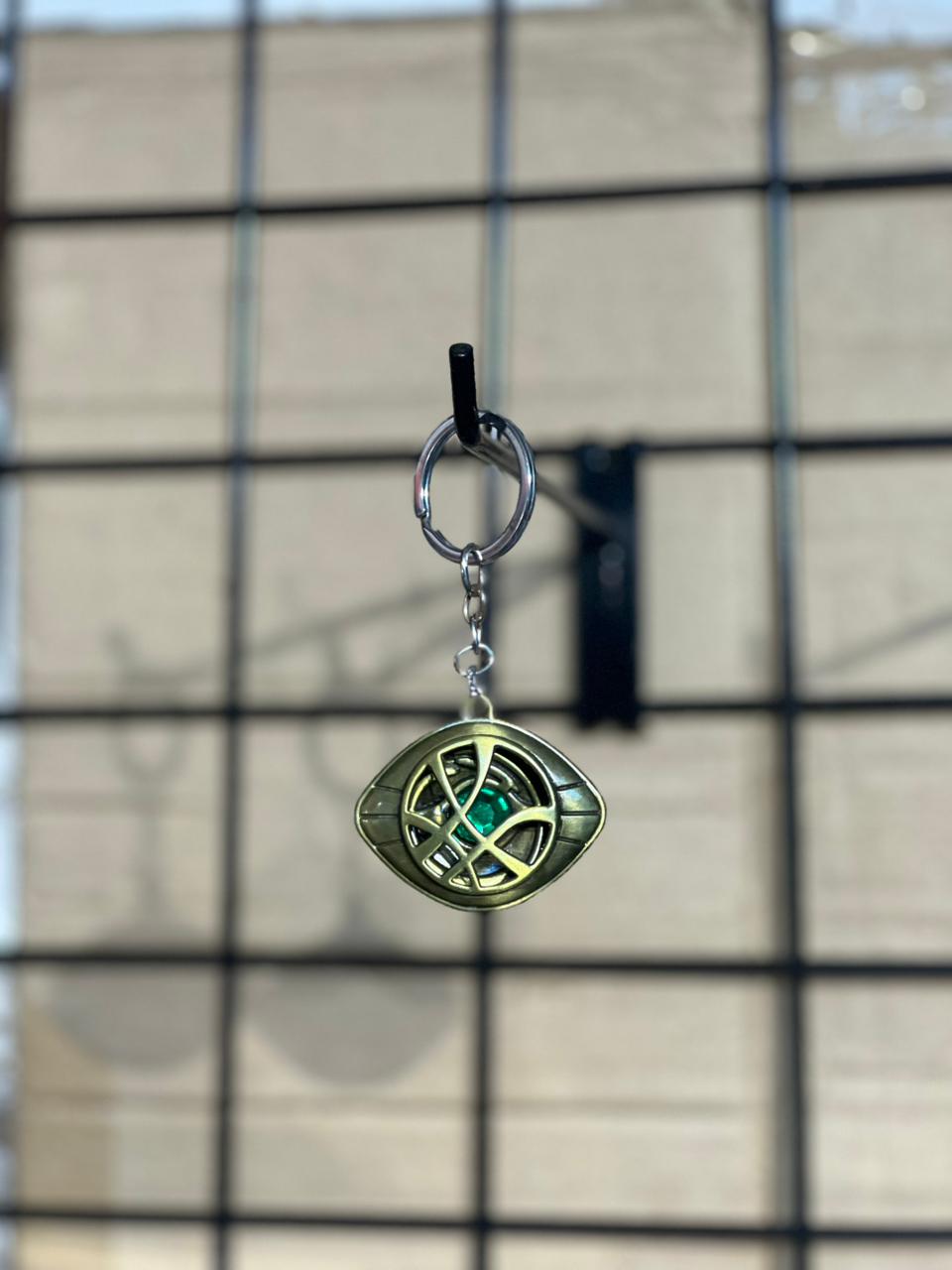 Superhero Fidget Spinner Keychain – Metal Chibi Design with Smooth Spin