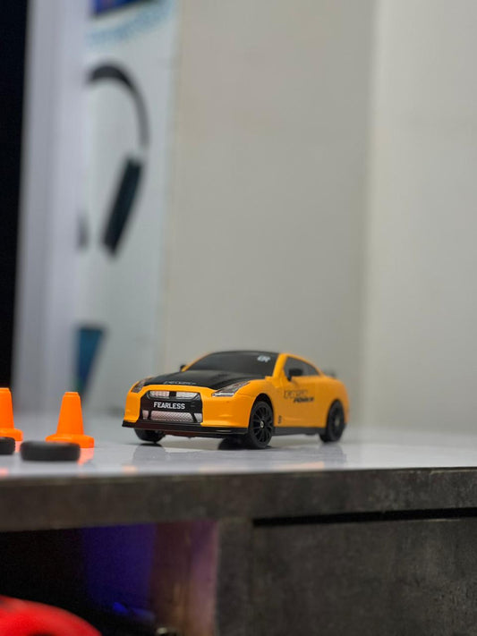 Racing Rally 1:24 Drift Car | 4WD, 15+ km/h, LED Lighting, Drift & Rally Tires + 6 Cones