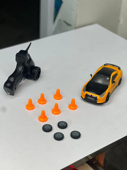 Racing Rally 1:24 Drift Car | 4WD, 15+ km/h, LED Lighting, Drift & Rally Tires + 6 Cones