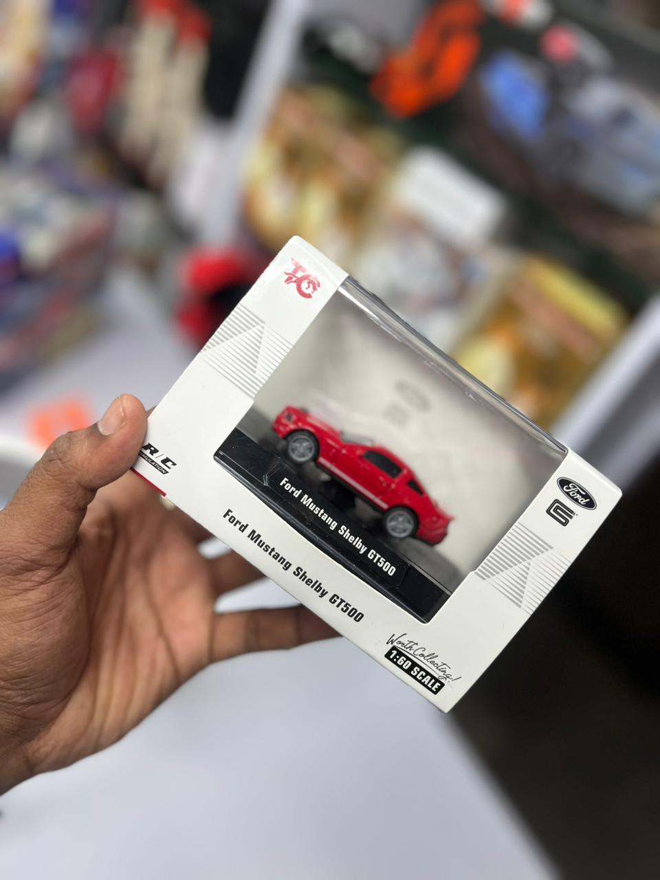 1:60 Scale Licensed Aston Martin V12 Vantage & Ford Mustang Shelby GT500 Die-Cast Models – Premium Collectible Miniature Cars