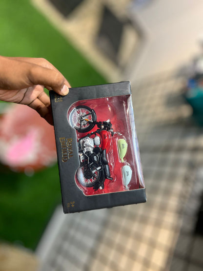 Licensed Classic 350 Free Wheel Toy Bike | Pull-Back Mechanism & Dual Seat Mode