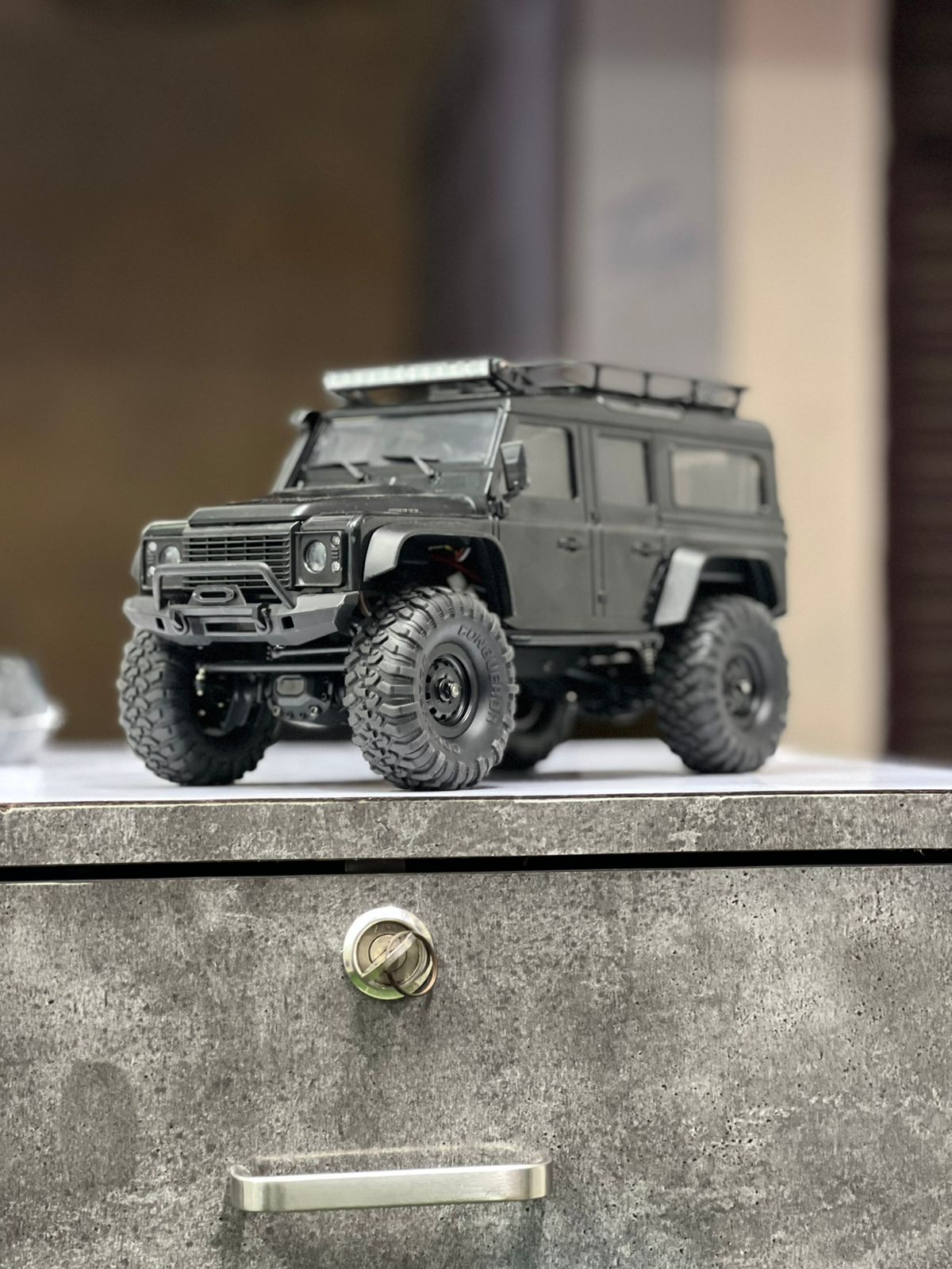 Traxxas TRX-4M 1/16 Land Rover Defender Crawler | 4WD RTR RC Truck