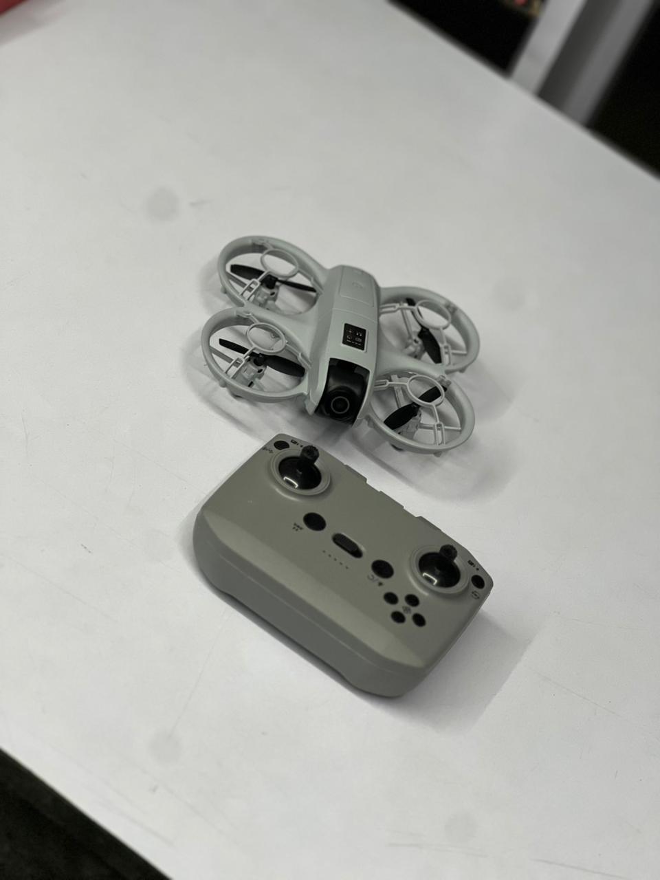 Beginner Camera Drone with Remote Control, Single Battery & Detachable Phone Holder