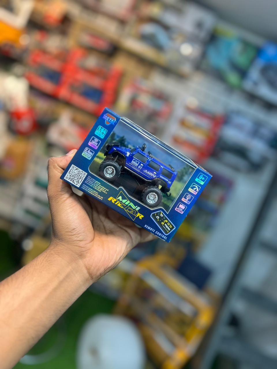 HUMMER H3 WITH EXTENDED SUSPENSION FOR OFFROAD Mini Diecast RC Car | Remote & App Control, 3 Speed Modes, Drift Mode (Copy)