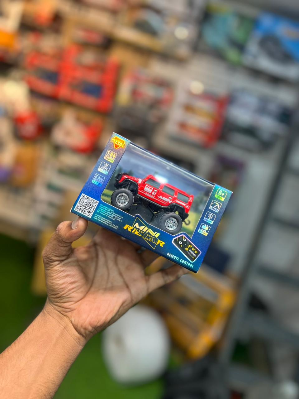 HUMMER H3 WITH EXTENDED SUSPENSION FOR OFFROAD Mini Diecast RC Car | Remote & App Control, 3 Speed Modes, Drift Mode (Copy)